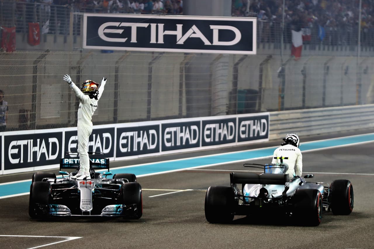 Felicidad para Mercedes por el triunfo de Bottas en la carrera y por la consagración de Hamilton como el campeón del año.