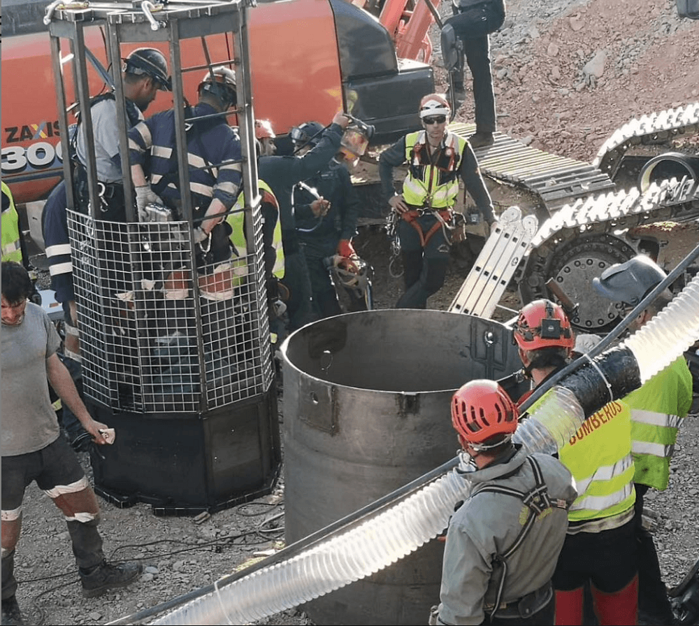 También será sellado el túnel vertical paralelo excavado para el rescate. Los ocho mineros que accedieron al cuerpo de Julen manifestaron en una rueda de prensa en la ciudad de Oviedo, Asturias, que se encuentran "desbordados" y "con ganas de volver a la rutina"