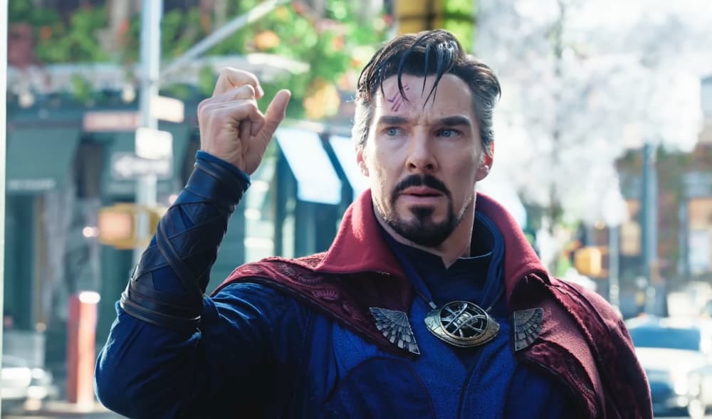 Al ser uno de los lectores del libro de Darkhold, seguramente sus poderes tendrán un incremento considerable, pero todo tiene un precio. Es posible que algún demonio intente hacerle la vida imposible en su próxima película.