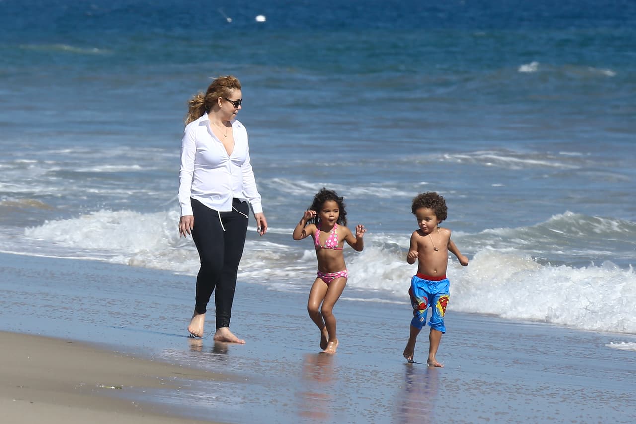 Monroe lucía un coqueto bikini rosa.