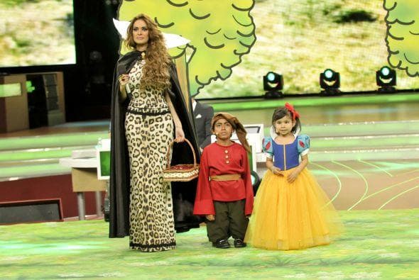 Nazli y Jiancarlo fueron los encargados de darle vida a 'Blancanieves' y uno de sus enanos.