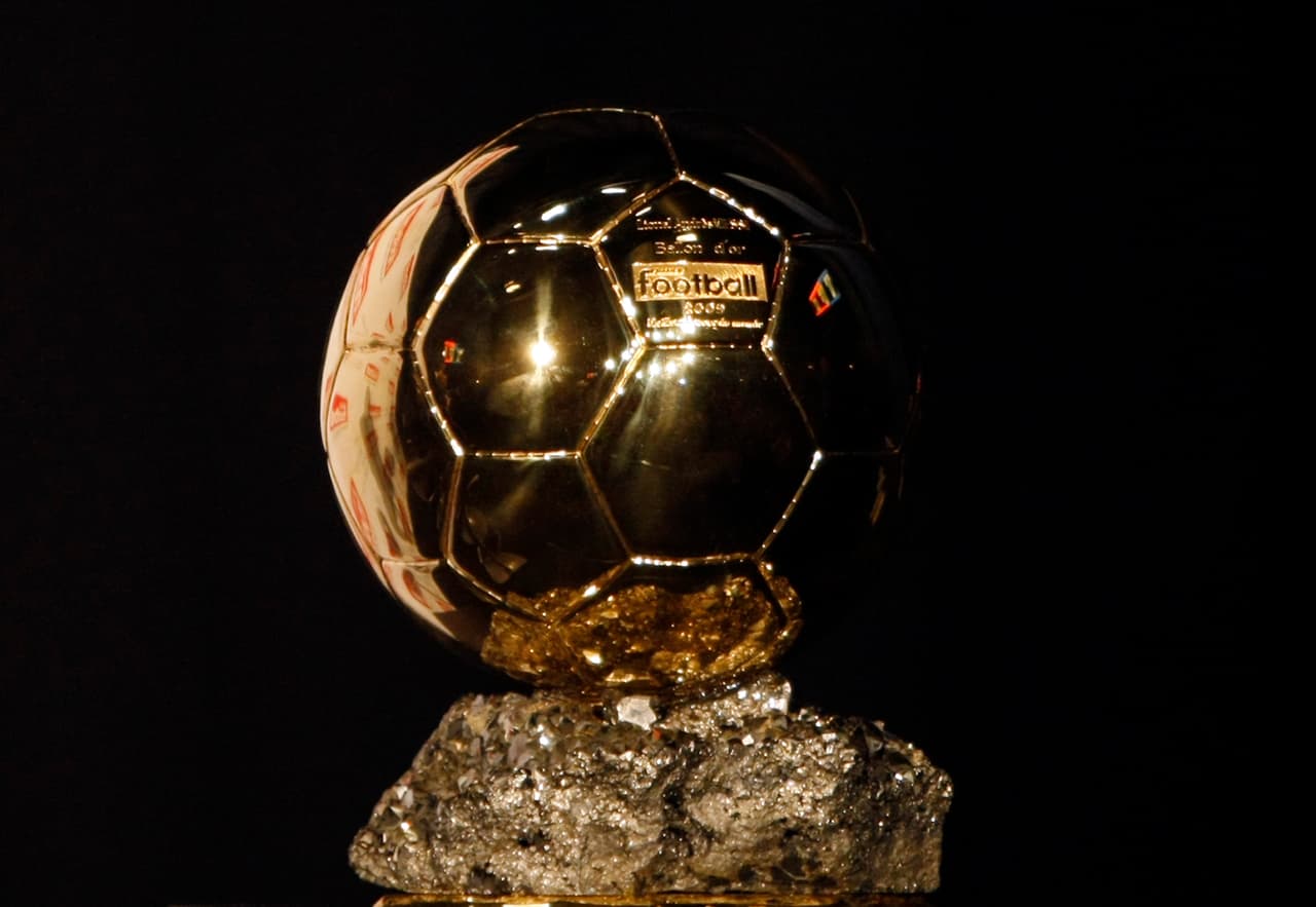 El premio The Best tiene esa modificación de calendario y otras diferencias con las que busca ganar mayor popularidad que el tradicional Balón de Oro, entregado por la revista France Football.