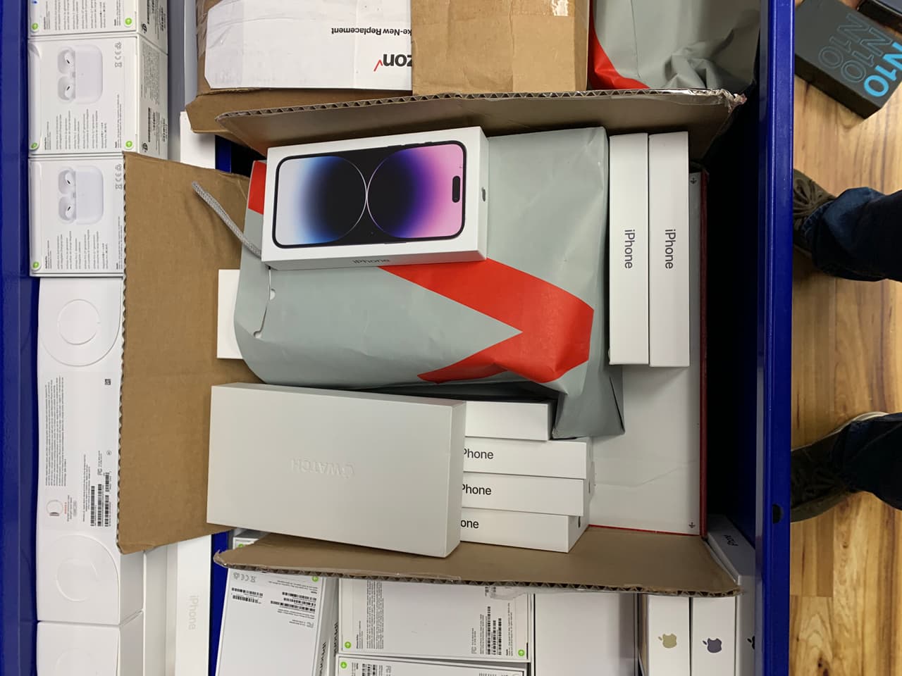 El operativo para desmantelar la red criminal contó con la participación de la Patrulla de Caminos de California, la Policía de Oakland, la oficina del FBI en San Francisco, la oficina de los Marshal's y el Alguacil del condado Riverside.