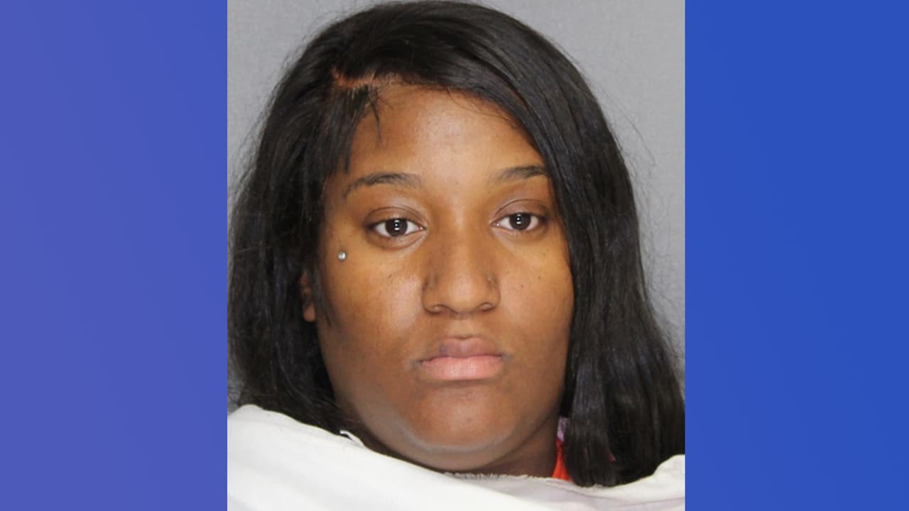 Shamaiya Hall, de 25 años y residente de Forney, es la sospechosa de matar a tres niños y dejar heridos a otros dos en Italy, Texas.
