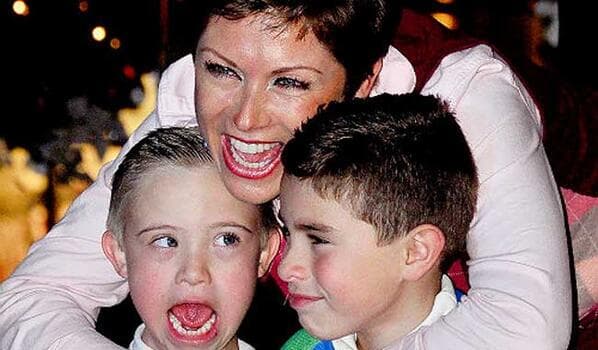 Realizando sólo apariciones especiales en "Amor Real" en donde tuvo un papel que dio mucho de que hablar y en el remake de "Valeria y Maximiliano": "Heridas de amor".