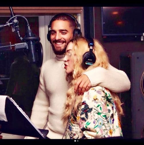 Fue el 23 de febrero cuando ambos anunciaron a través de sus redes sociales que estaban trabajando en un proyecto juntos: "Cocinando fuego por aquí", escribió 'la reina del pop'.