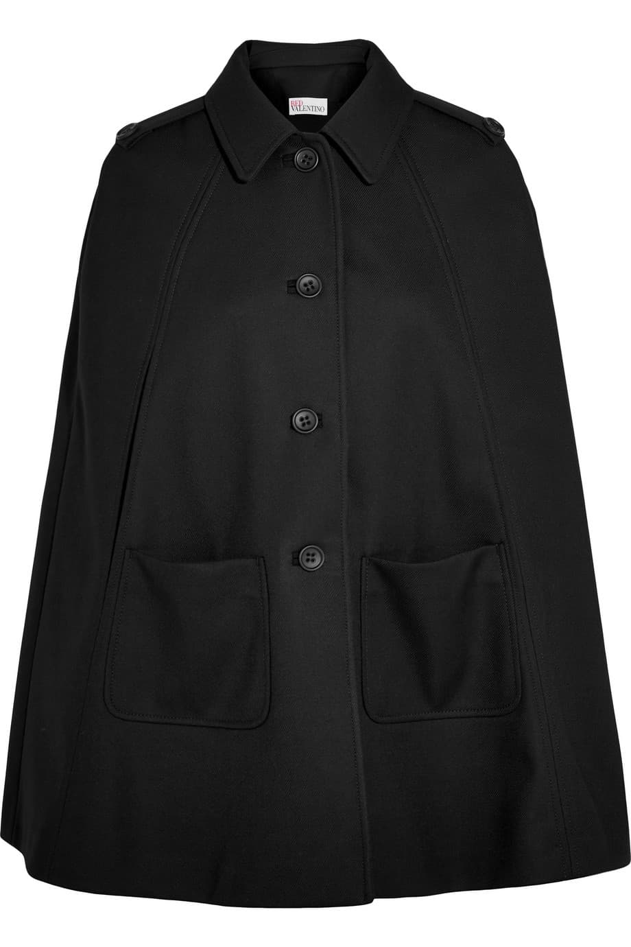 Una capa siempre nos evocará esos aires formales de finales del siglo XIX en donde, entre detectives y mujeres intrigantes que recorrían las calles, esta pieza se convirtió en una especie de fantasía cultural. (Valentino)