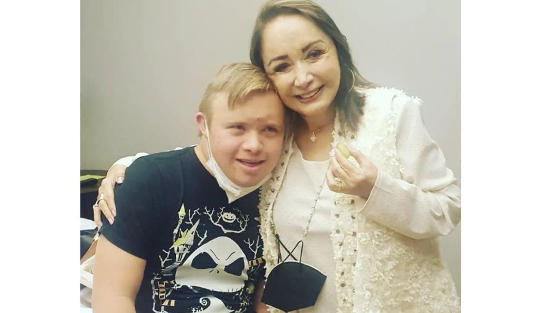 María Antonieta de las Nieves La Chilindrina y Luciano, el hijo de Lety Calderón.