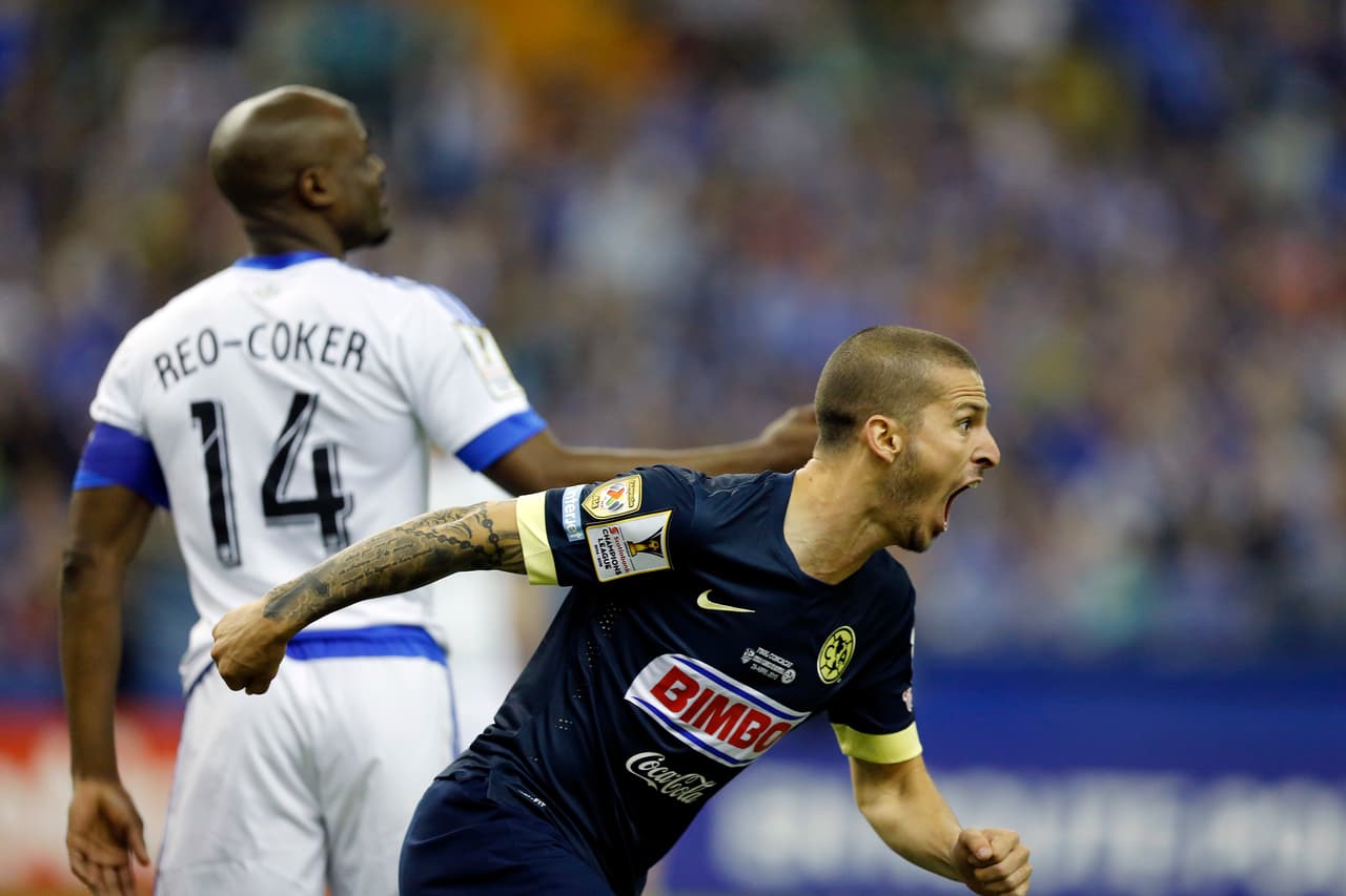 <b>Darío Benedetto</b> tuvo un paso positivo con América y anotó 26 goles en los 61 partidos que jugó con Las Águilas. En el verano de 2016 orilló al conjunto azulcrema a venderlo a Boca Juniors a cambio de 5 millones de euros.