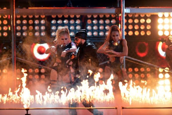 Él tampoco se quemó... más bien brilló.