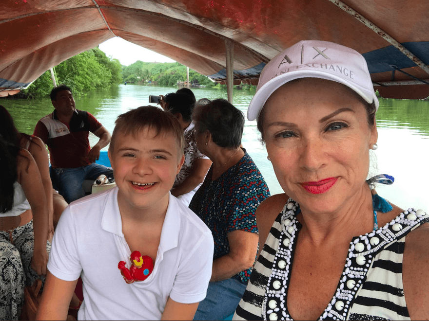 La actriz explicó que a las personas con
<b>síndrome de Down</b> les cuesta mantener el equilibrio.
<br>