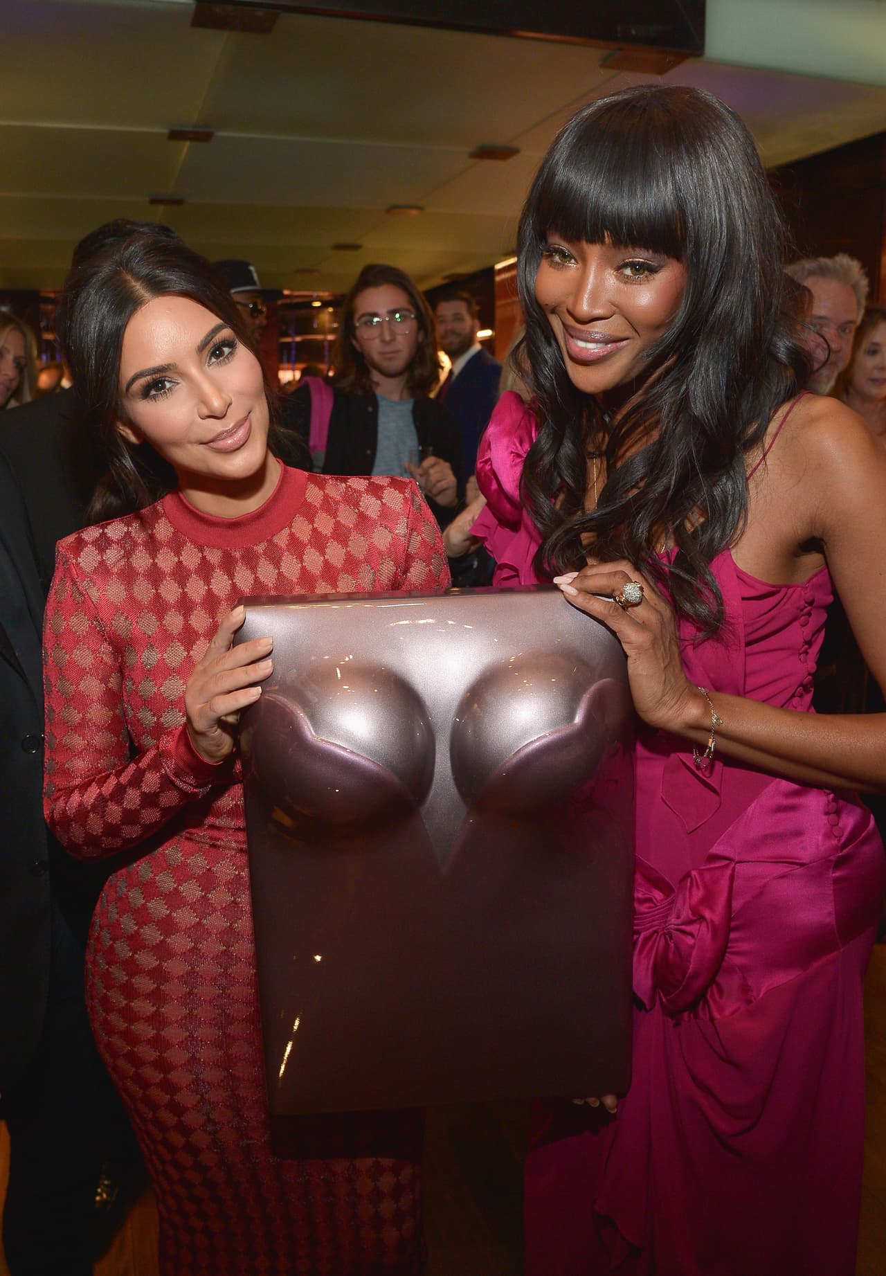 ¡Ya, Kim, deja a Naomi presumirlo ella solita!