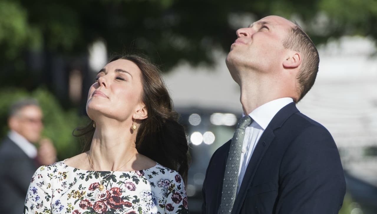 Pero no fueron los únicos que hicieron remodelaciones pagadas en parte con dinero que reciben del tesoro británico y que proviene de sus contribuyentes.