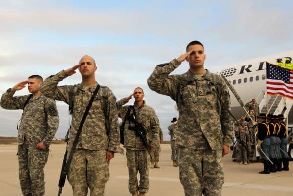 Con el objetivo de reducir gastos ante la incertidumbre de recortes al presupuesto, el Pentágono anunció que despedirá a la gran mayoría de sus 46 mil trabajadores temporales, afirmaron el viernes. Ver toda la información