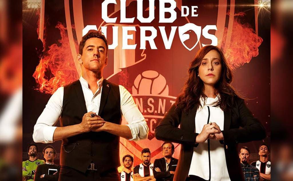 Club de Cuervos saltará a la pantalla grande en los próximos años.