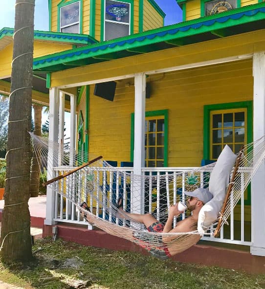 Seguramente este cumpleaños será buen motivo para descansar y estar en "relax", como aquí.