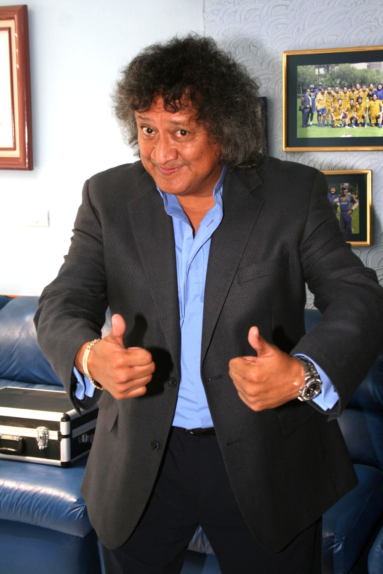 La muerte del intérprete de 'Almohada' pegó duro en el comediante. 
<b><a href="https://www.univision.com/noticias/america-latina/muere-jose-jose-el-principe-de-la-cancion-a-los-71-anos" target="_blank">El día que perdió la vida</a></b>, el pasado 28 de septiembre, Falcón estaba en Guadalajara, México, ya que tenía una presentación esa noche en el Teatro Galerías. 
<br>