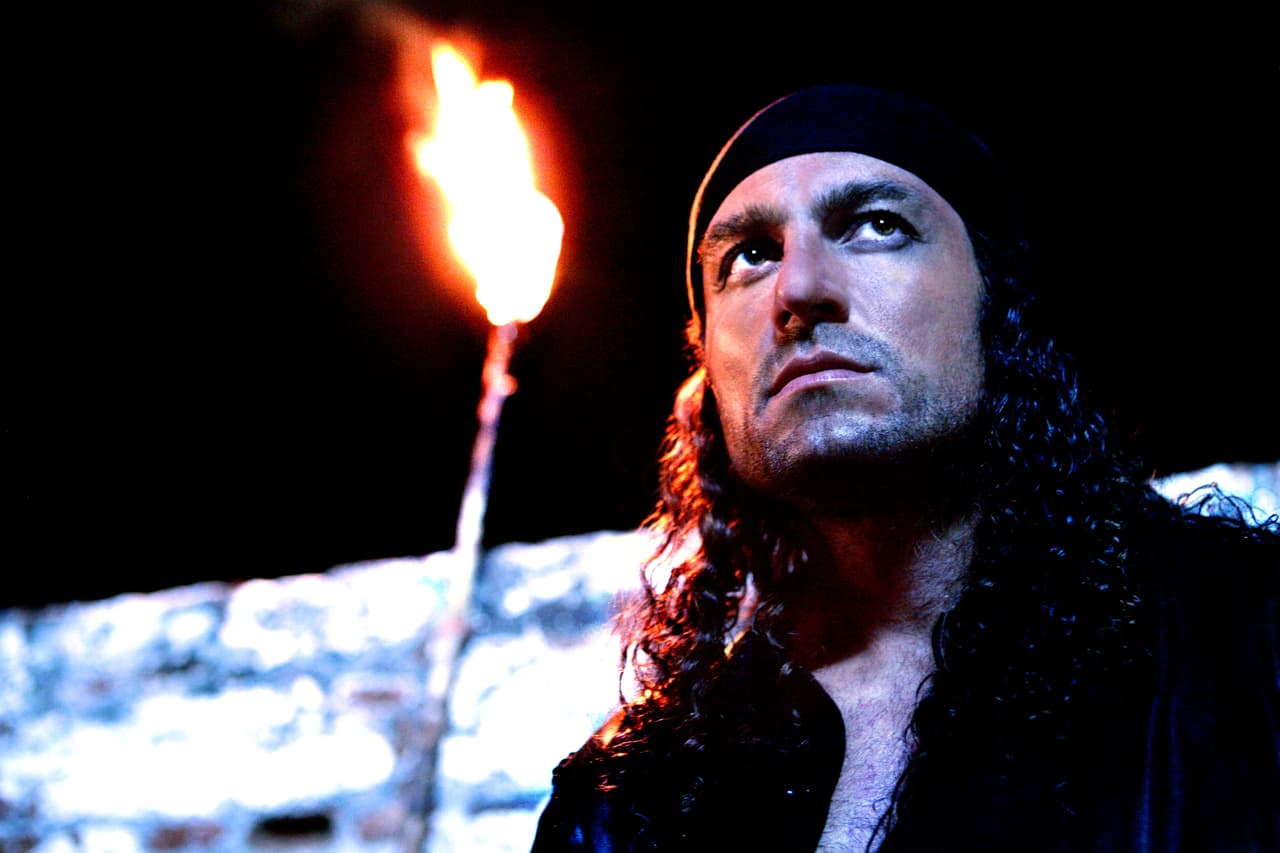 El galán de "Alborada" Y "Soy Tu Dueña" también fue a la universidad.