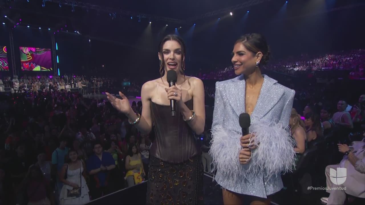 El tercer atuendo de Nadia Ferreira en Premios Juventud 2025.