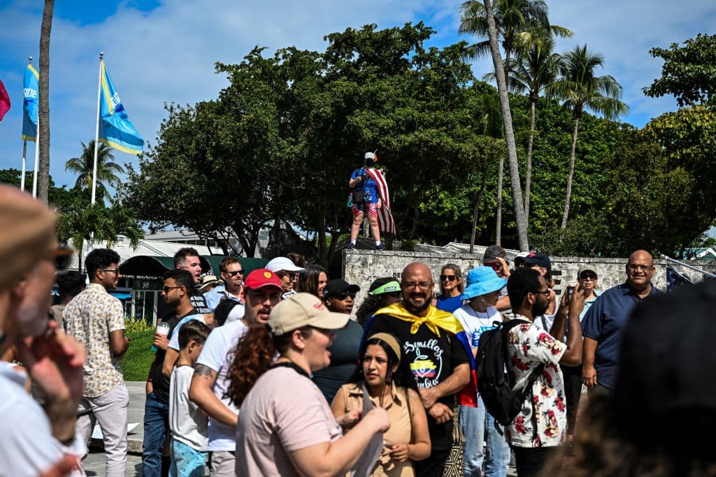 La protesta contra Trump en Miami se realizó en el centro de la ciudad.