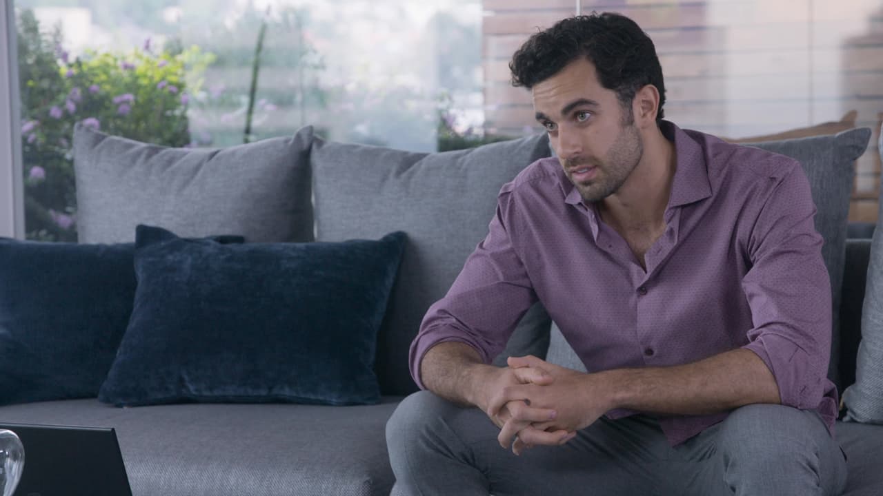 Miguel Terranova es un talentoso arquitecto y está perdidamente enamorado de Alejandro.