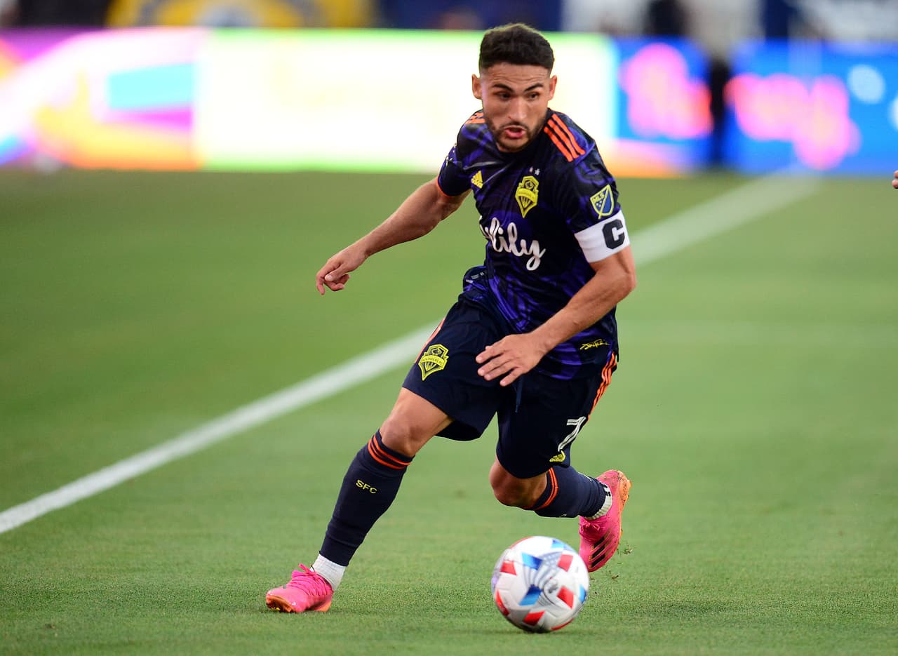 Centrocampista ofensivo - CRISTIAN ROLDÁN (Seattle Sounders FC)
<br>