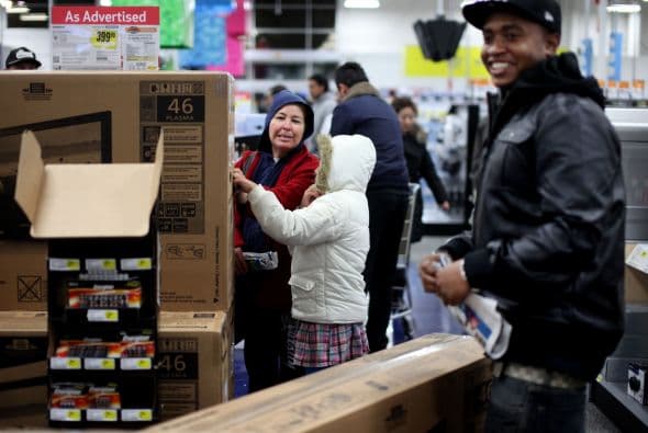 El 49% de los estadounidenses se sienten mejor sobre su situación financiera, una baja respecto al 56% de principios de año, según una encuesta de la firma Gallup divulgada el viernes, informó la agencia Notimex.