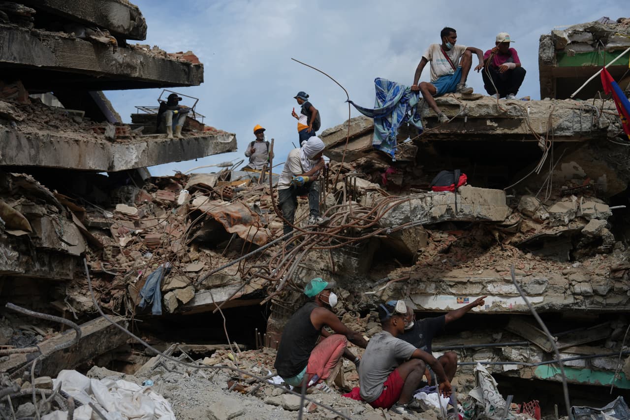 A un mes de los terremotos en Venezuela, cifra se eleva a 5,546 muertos