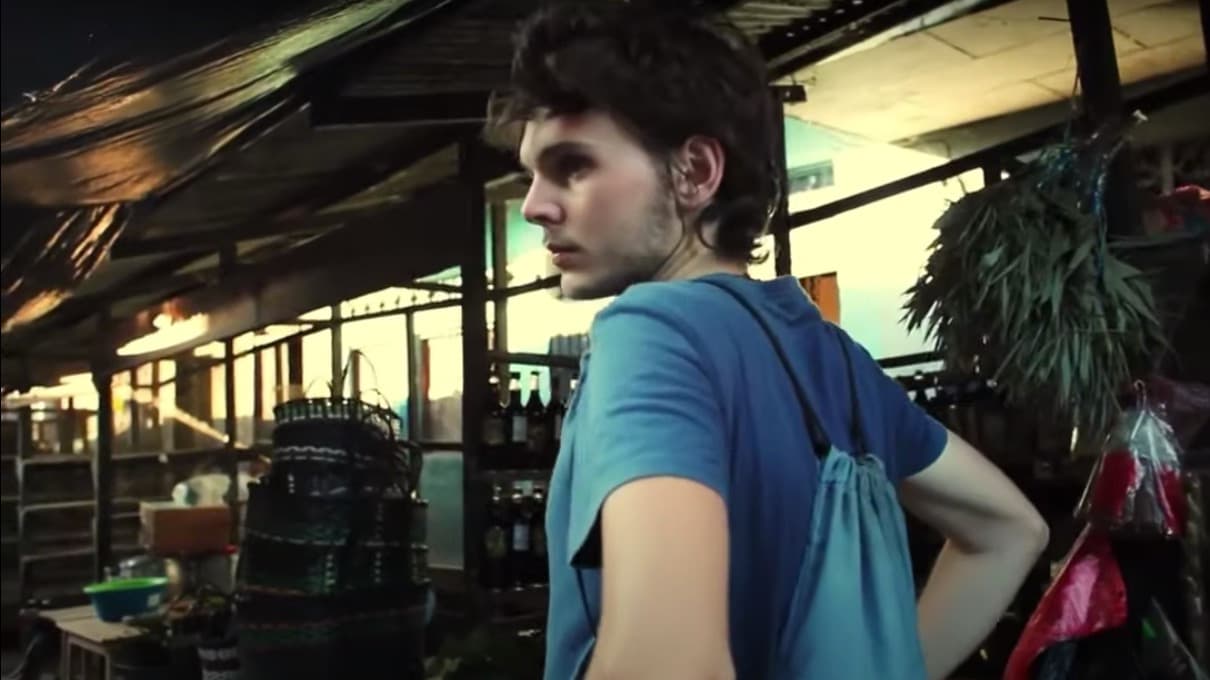 ‘
<b>The Last Shaman’: </b>Tras enfrentarse a una depresión, aparentemente incurable, James Freeman emprende un viaje espiritual en la selva amazónica para reencontrarse a sí mismo.