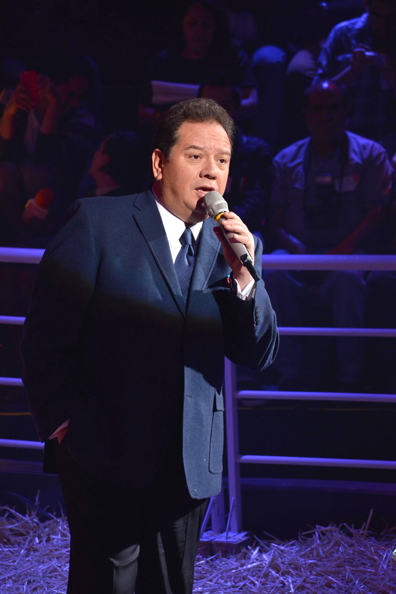 Así que decidió componerle una canción a la hija de Talina Fernández.