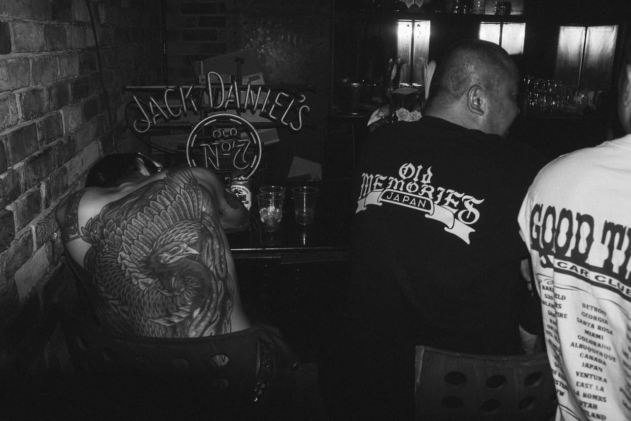 Algunos grupos de Japonés están fascinados con la cultura chicana de California.