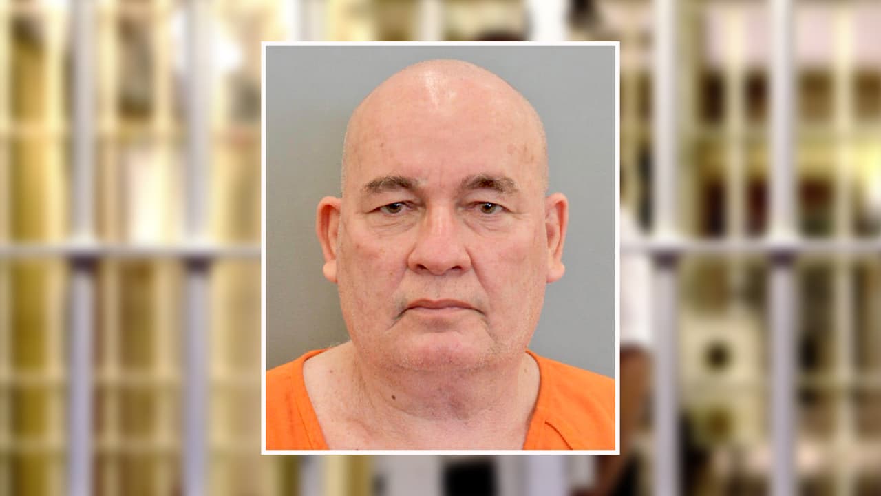 Buscan a un recluso que fue liberado por error de la cárcel del condado Harris