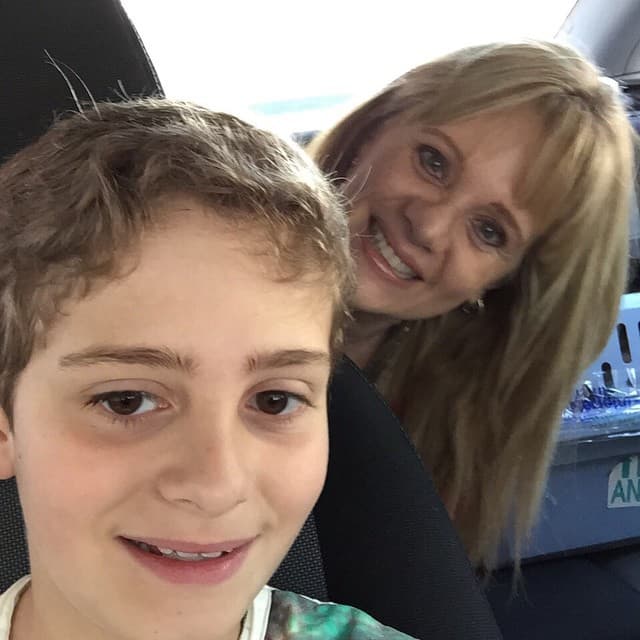 Erika Buenfil, una institución en las telenovelas también tiene mucho que presumir.