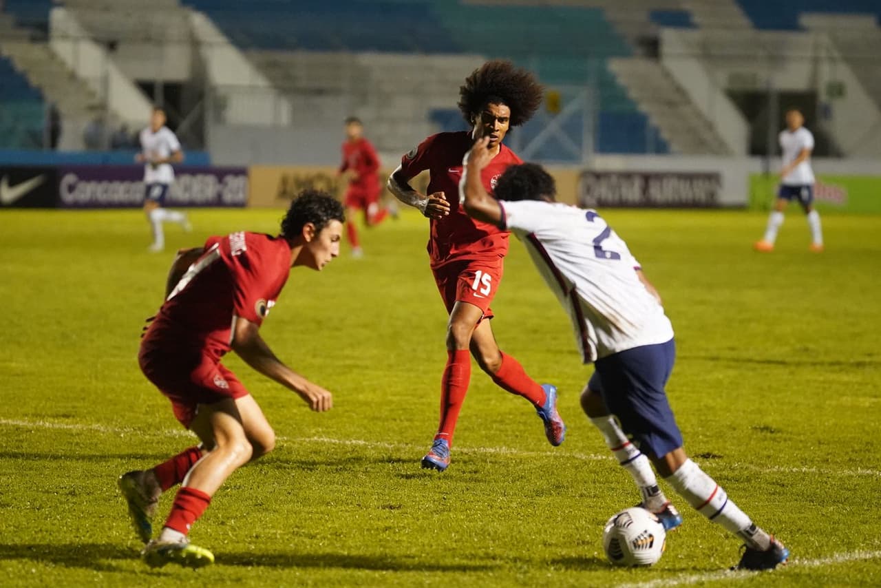 La Selección de Canadá tuvo la ventaja en dos ocasiones pero los estadounidenses tuvieron reacción y sacaron el empate.