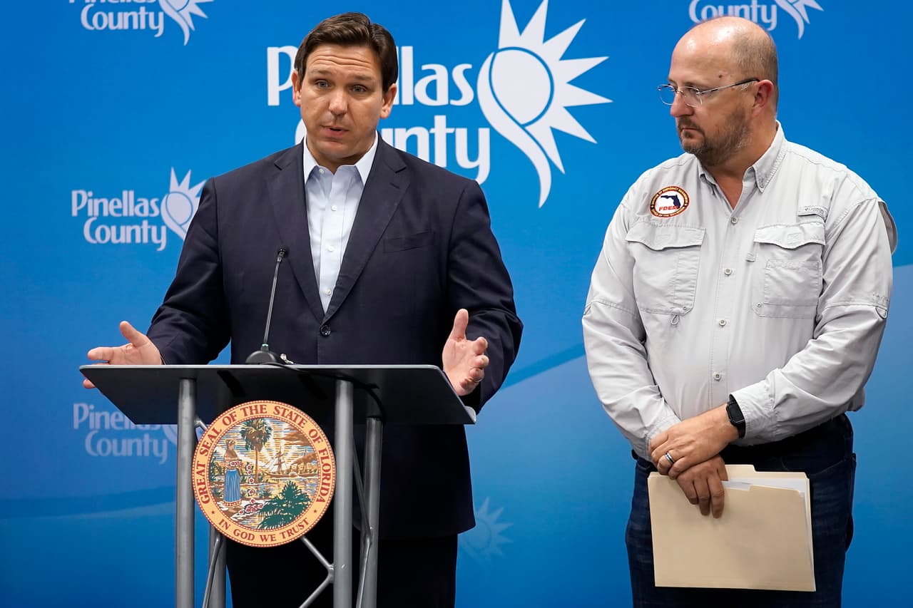 El gobernador de Florida, Ron DeSantis, no descartó en la mañana de este miércoles que Ian llegara a Florida como huracán de categoría 5. "Van a ser un par de días horribles", dijo.