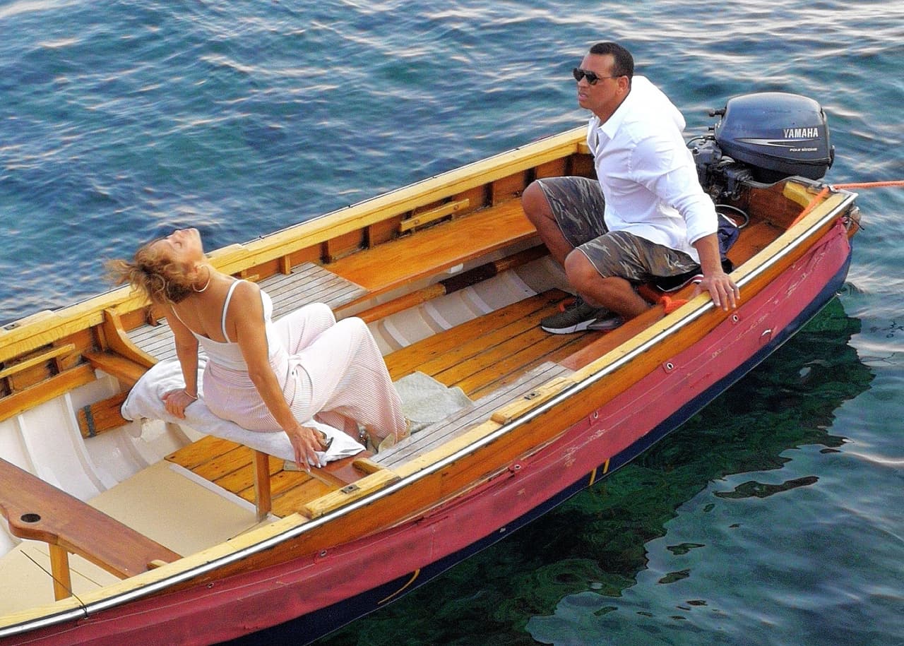 La cita siguiente es en el bote para ir a tomar un buen refrigerio.