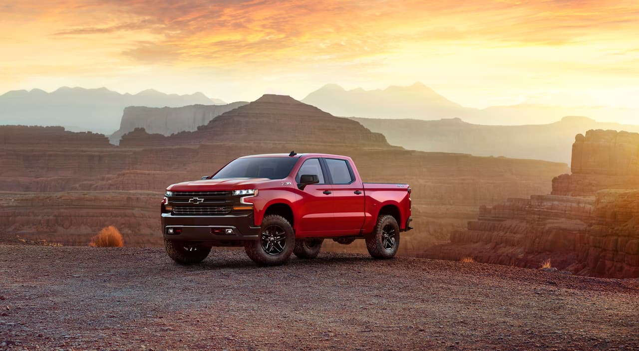 The all-new 2019 LT Trailboss (new trim for 2019) adds off-road equipment to the LT, including a 2-inch suspension lift and the Z71 Off-Road Package, including locking rear differential, skid plates, Rancho shocks, 18-inch wheels and Goodyear Duratrac off-road tires.