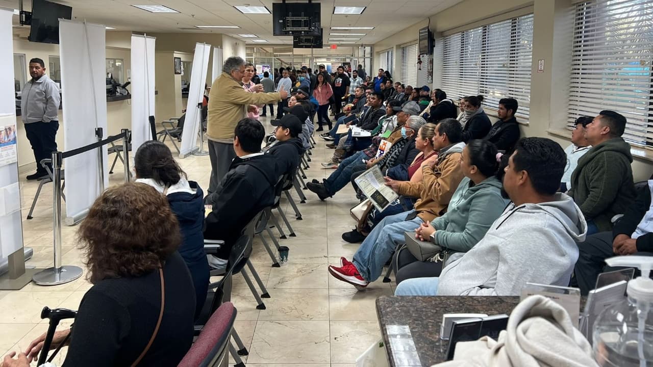 ¿Qué hacer ante una detención migratoria? El Consulado de México ofrece asistencia legal gratuita