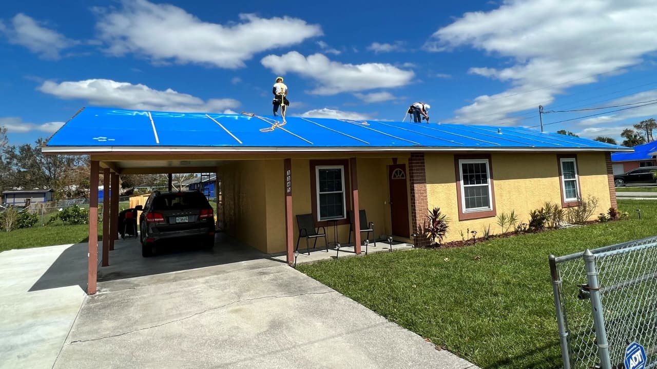 Operación Techo Azul: conoce cómo acceder a la protección gratuita para techos afectados por Milton