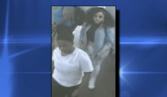 NYPD interroga a las dos jóvenes que golpearon a mujer de 78 años en el tren C