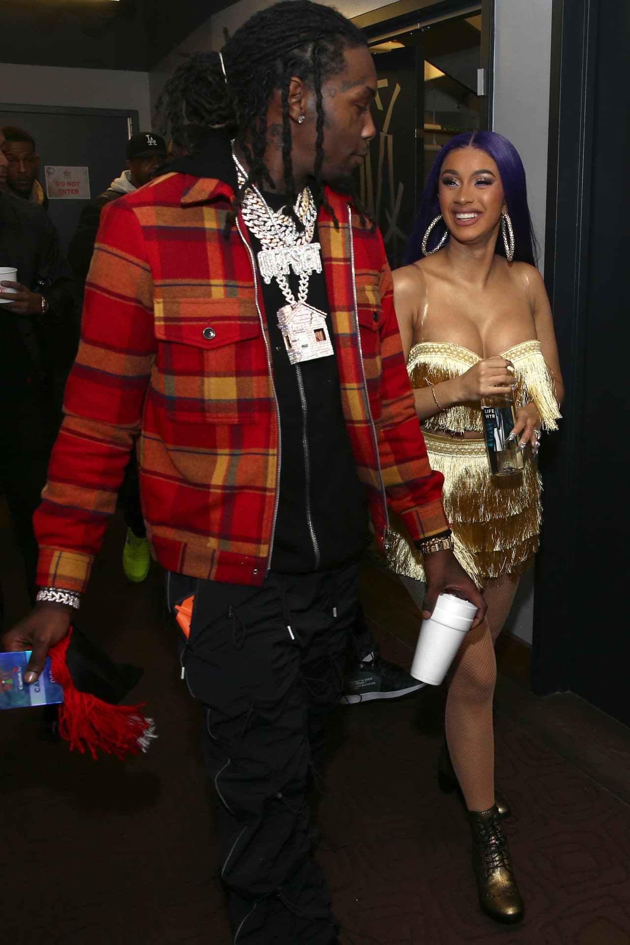 Fue el 5 de diciembre de 2018 cuando Cardi B anunció con un video en su cuenta de 
<b><a href="https://www.instagram.com/iamcardib/?hl=es-la" target="_blank">Instagram</a></b> que se alejaba de Offset, aunque dijo que nadie tenía la culpa de su decisión.