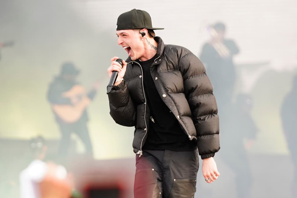 Antes, Peso Pluma había encendido con sus éxitos a las decenas de miles de personas que se dieron cita en Sueños 2025.