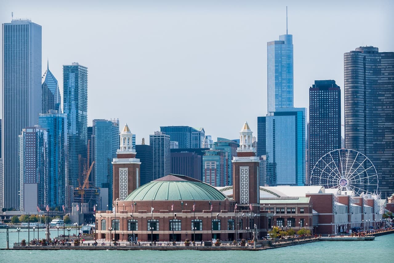 En septiembre del año pasado, el coronavirus obligó el cierre de Navy Pier para intentar sobreponerse a problemas presupuestarios por la pandemia de coronavirus.
<br>