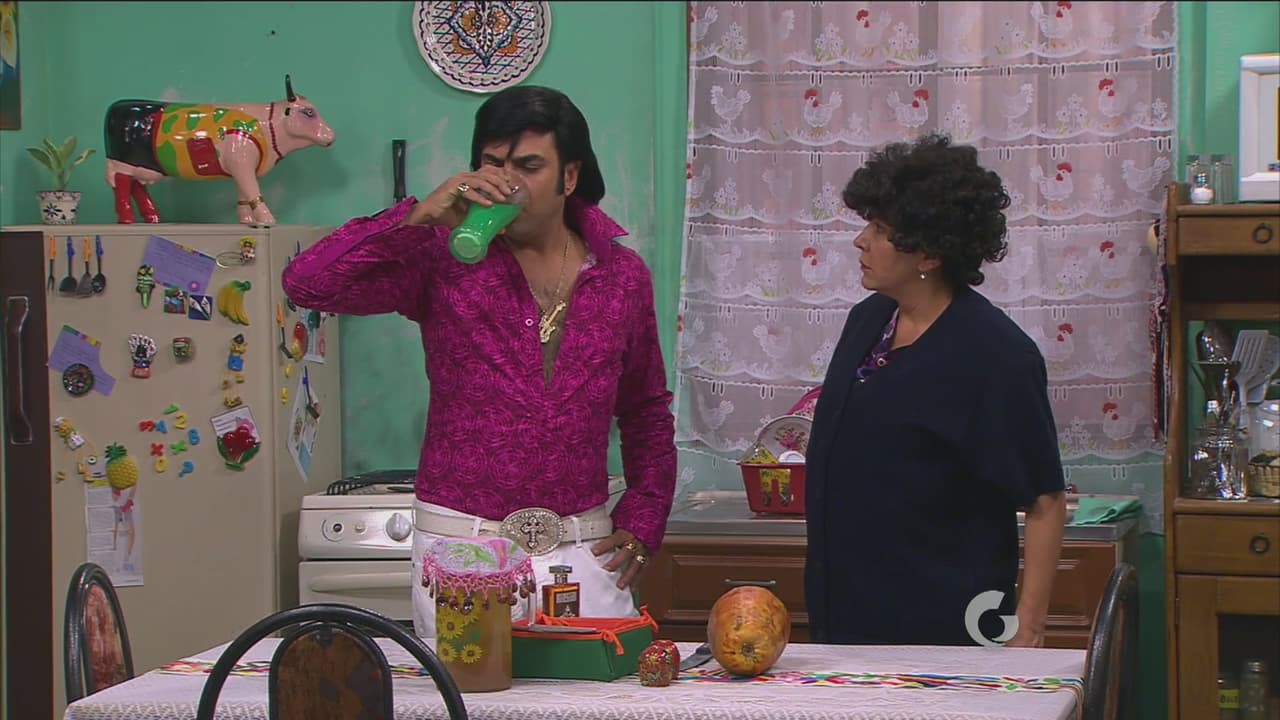 Físicamente no se parecen pero seguramente es porque Albertano es igual de grandote y fuertote como Papá Antonio.