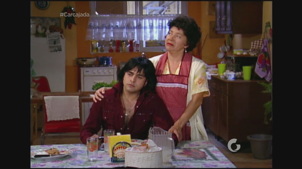 Albertano no sacó muchos rasgos de su mamá, doña Lucha.