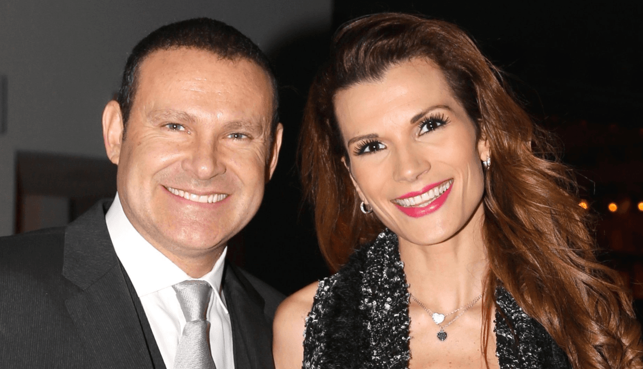 Alan Tacher se siente capaz de engendrar "trillizos" con su esposa Cristina Bernal, quien en estos momentos se encuentra trabajando en México.