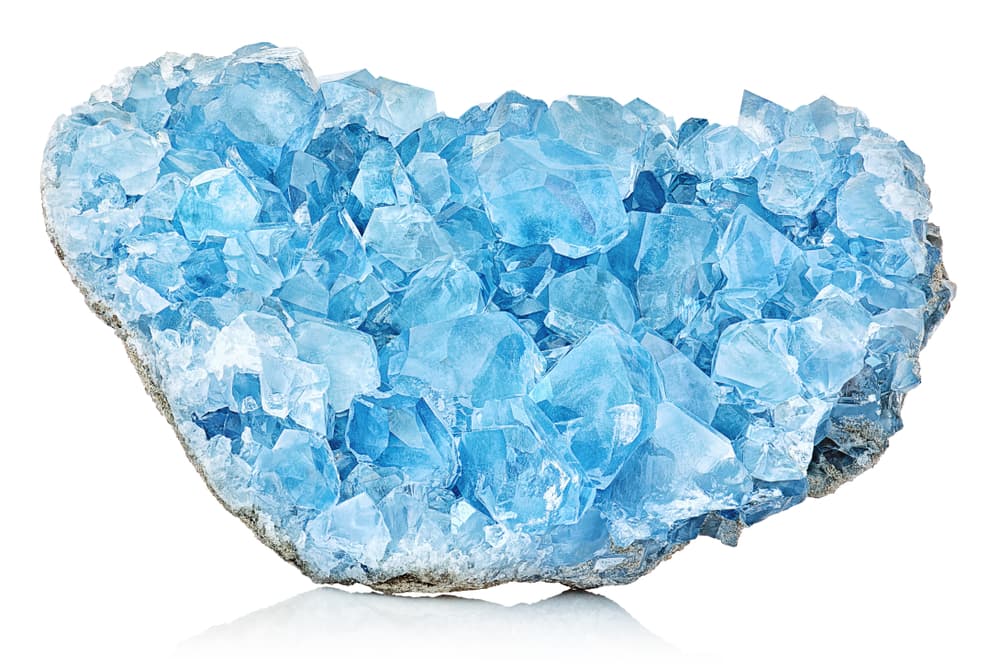 <b>Acuario</b>
<br>Acuario el signo revolucionario, intenso, comunitario, específicamente hablando para ti Acuario un color que sea como azul pálido, y al mismo tiempo que tenga un tono azul verdoso, puedes utilizar amatistas cristales de cuarzo, detrás de ese color todo lo que armonice con tu signo de aire, que está en la plena era de Acuario.
<br>
<br>