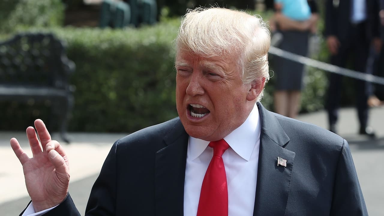 Trump arremete contra Robert Muller y lo señala de "disfrutar arruinando la vida de las personas"