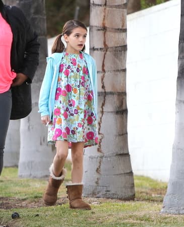 Ella sorprende con las diversas combinaciones que tiene en sus outfits llenos de color.