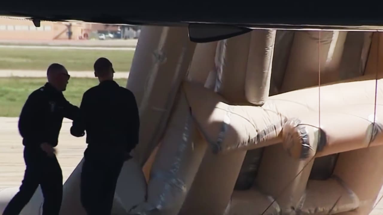 ¿Qué pasó con Donald Trump y un incidente con la rampa del Air Force One rumbo a la Convención Republicana en Dallas?